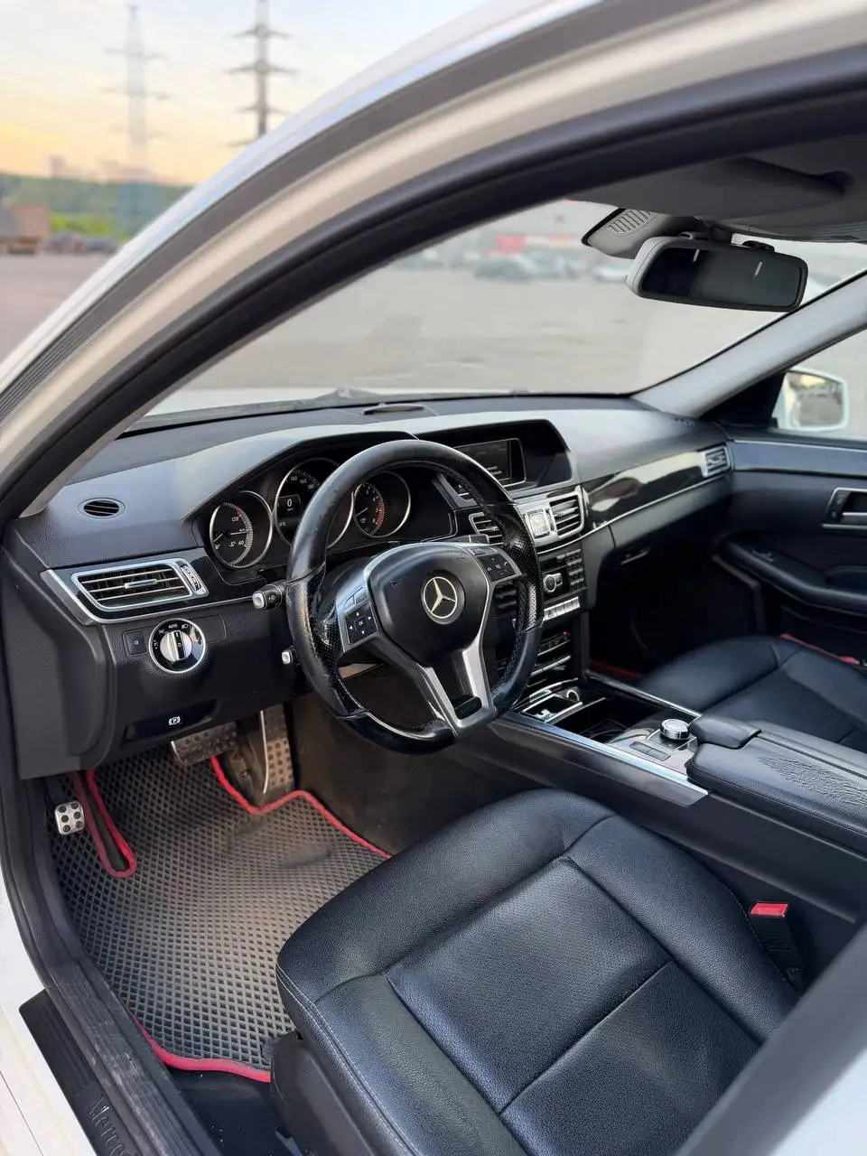 Mercedes-Benz E 212 2013 - Легковой автомобиль (Авто) в Москва