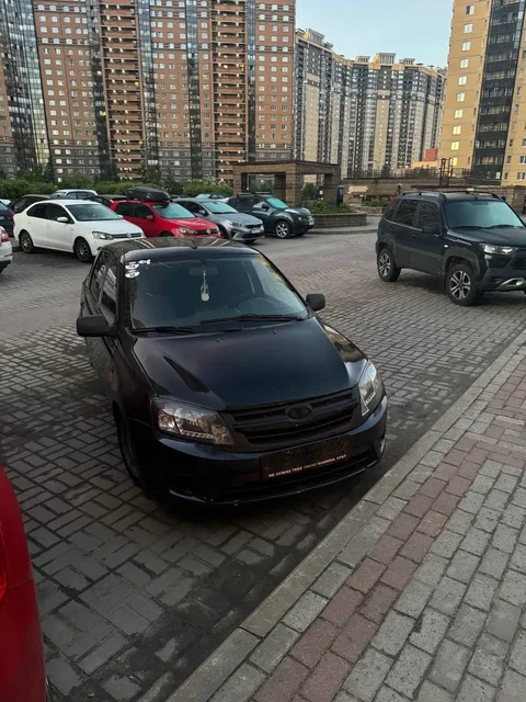 Lada Granta 2013, черный, с дефектами КПП - Мотовездеходы в Санкт-Петербург