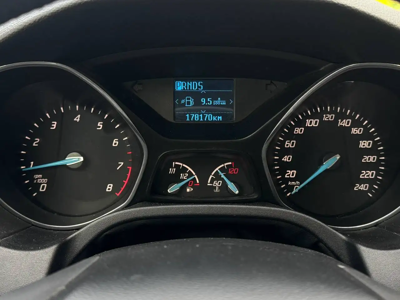 Продажа авто 2014 года - Авто в Санкт-Петербург