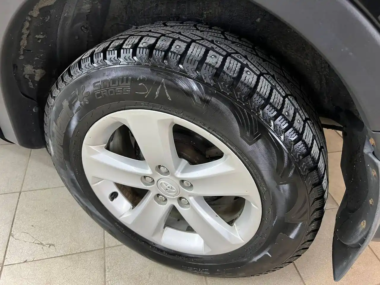 Toyota Rav4 2014 года