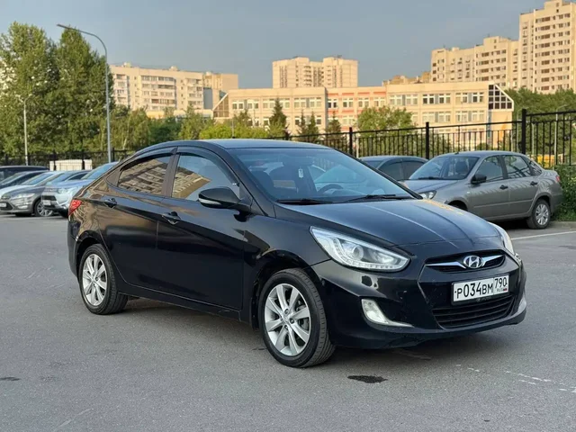 Hyundai Solaris 2013 - частное объявление в Москва