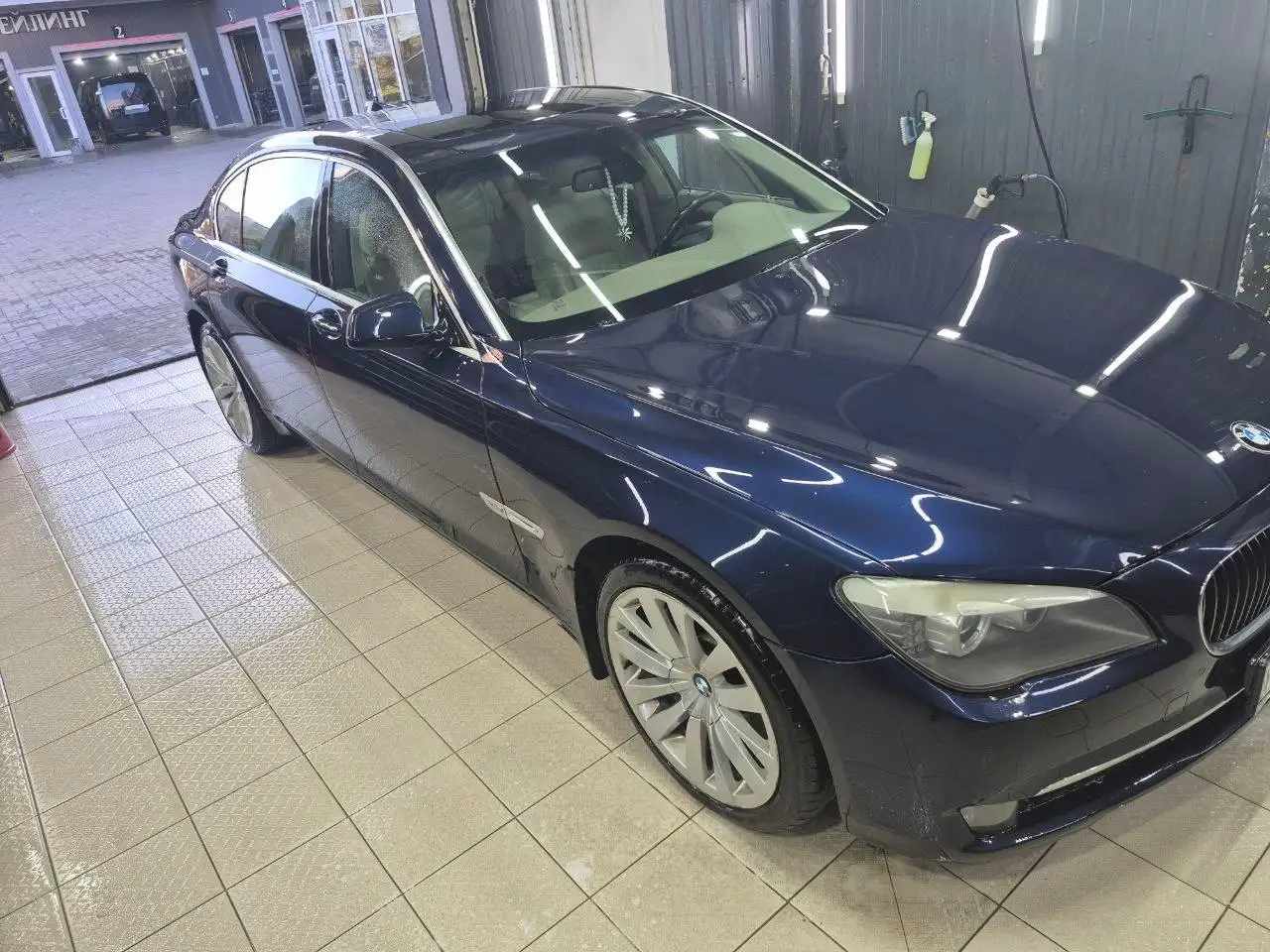 BMW 7 серия 2011 - Легковые авто (Авто) в Москва