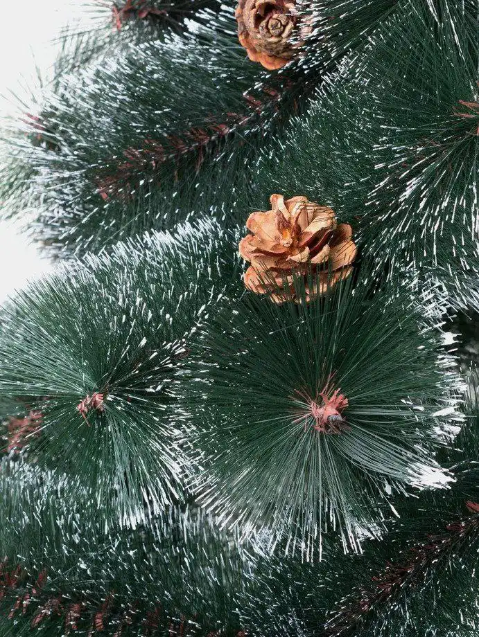 Искусственная ель/сосна "Пушистая" с шишками и инеем