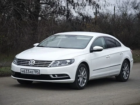 Volkswagen Passat CC 2013 года в Геническе - Легковые автомобили в Геническ