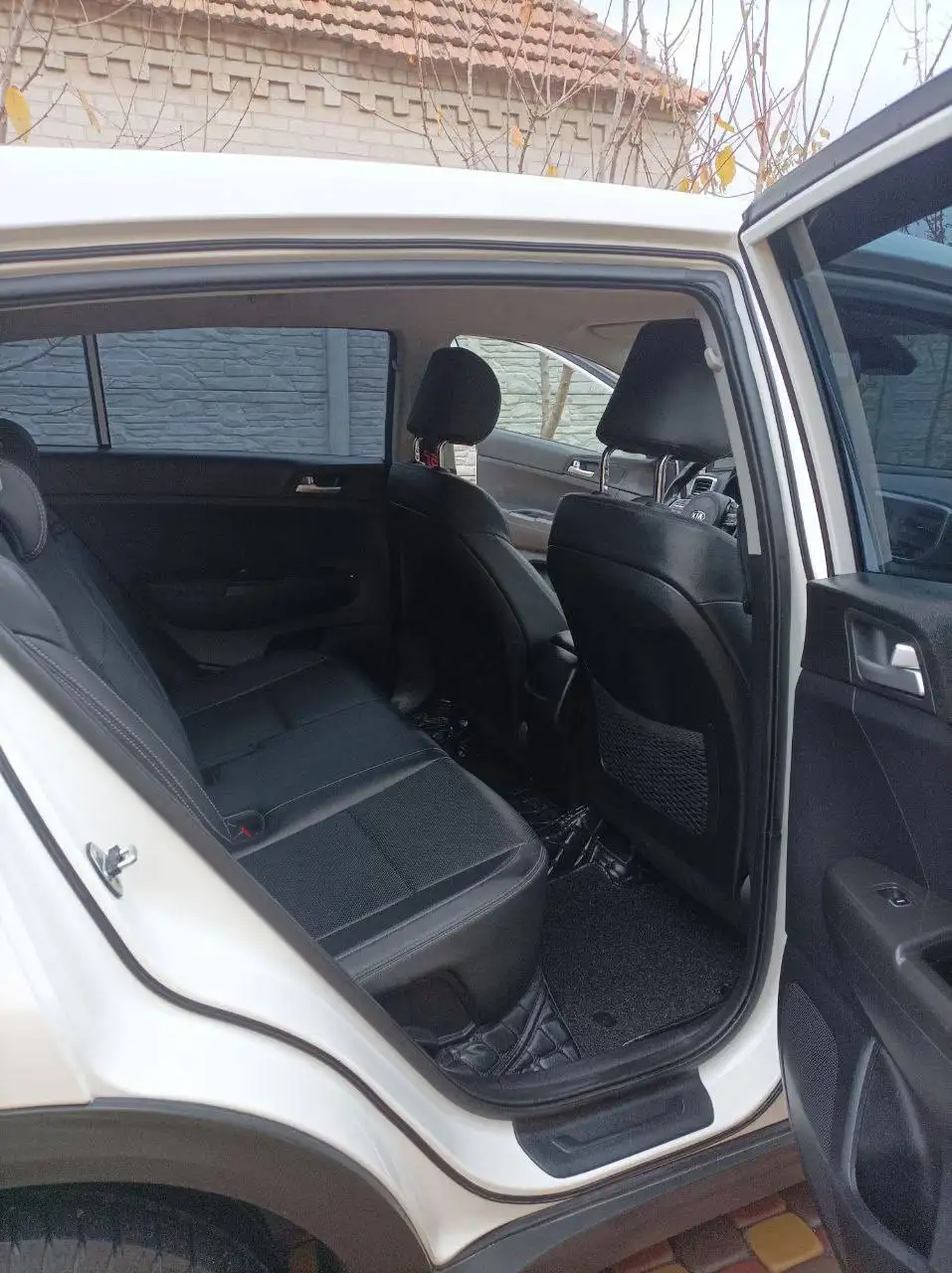 Kia Sportage 2018 года, дизель 1.6, автомат, пробег 99.000 км - Кроссоверы (Авто) в Мелитополь