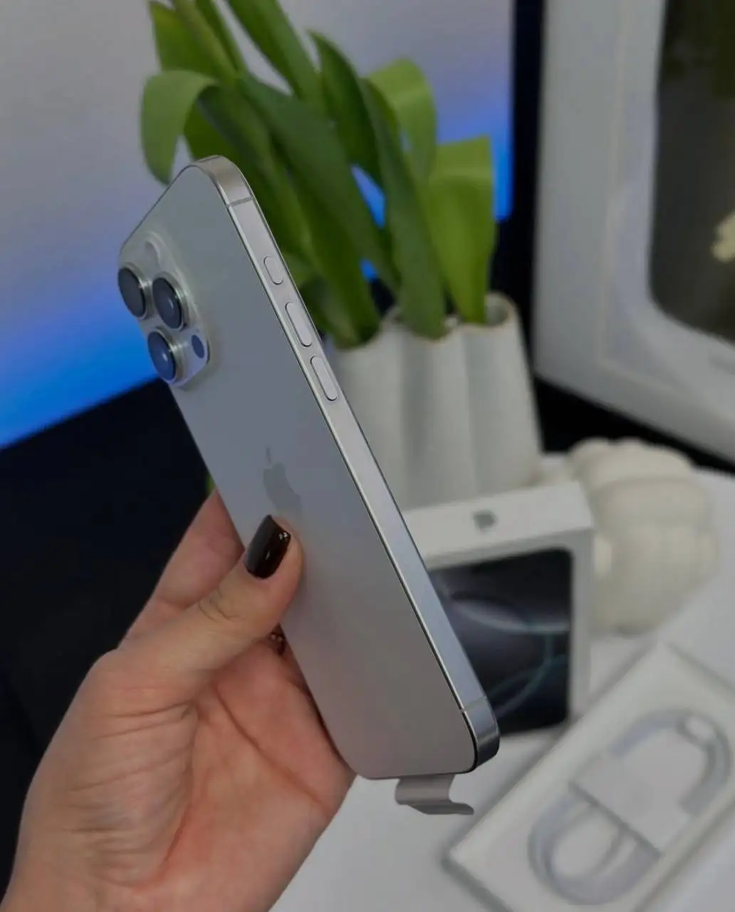 iPhone 16 Pro White Titanium 256Gb - Смартфоны (Электроника) в Воронеж