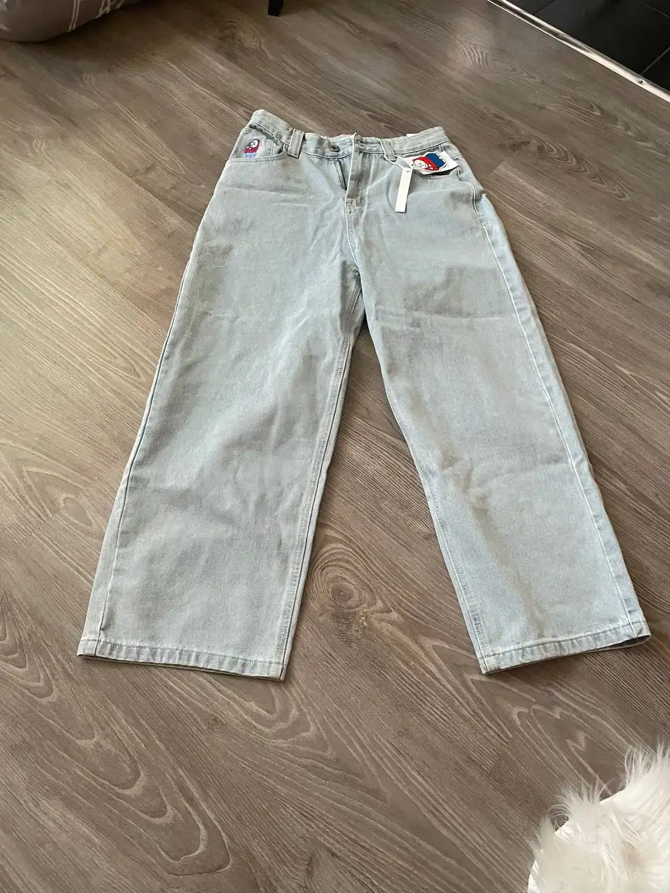 Продажа обуви, одежды и спортивных товаров - Одежда в Москва