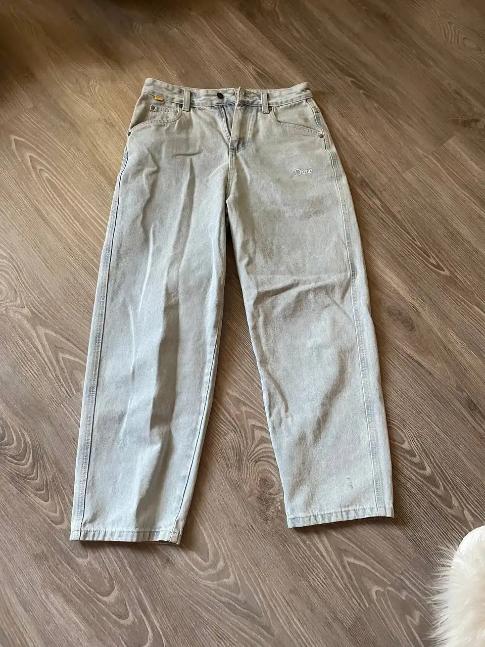 Продажа обуви, одежды и спортивных товаров - Одежда в Москва