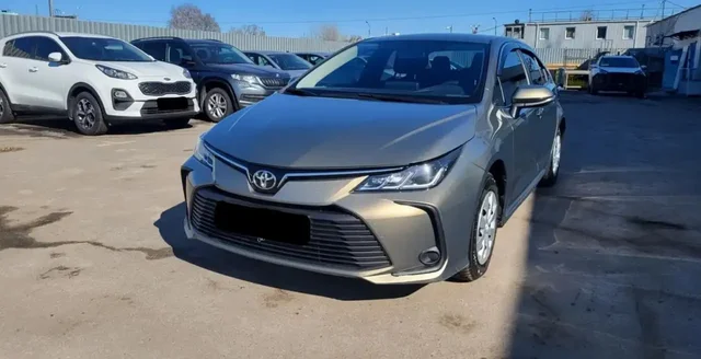 Toyota Corolla 2021 (XII поколение, Live) седан - Минивэны и фургоны в Москва