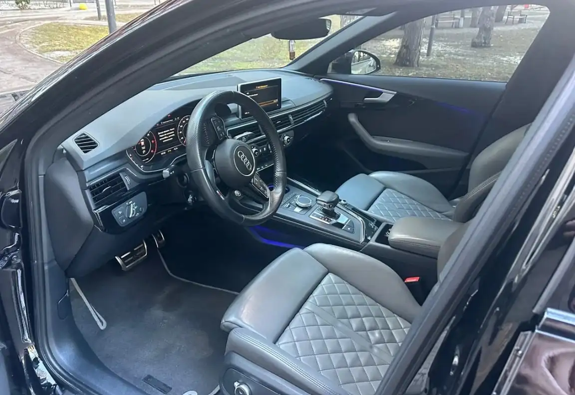 Audi A4 2018 года с пробегом 179 тыс. км - Легковые автомобили (Авто) в Москва