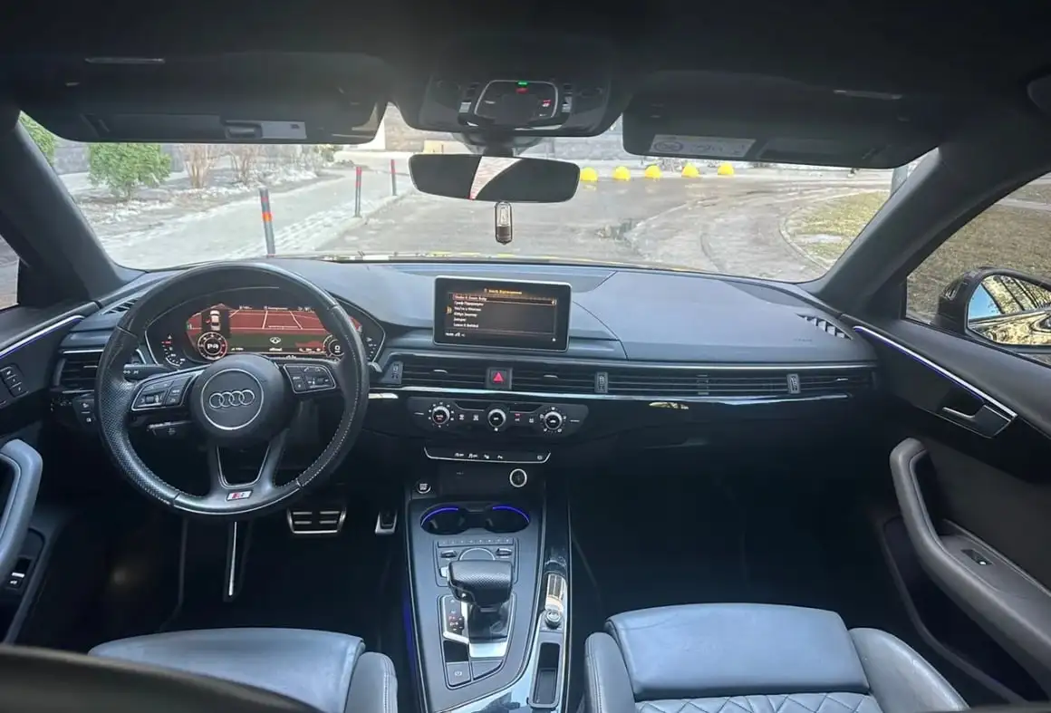 Audi A4 2018 года с пробегом 179 тыс. км - Легковые автомобили (Авто) в Москва