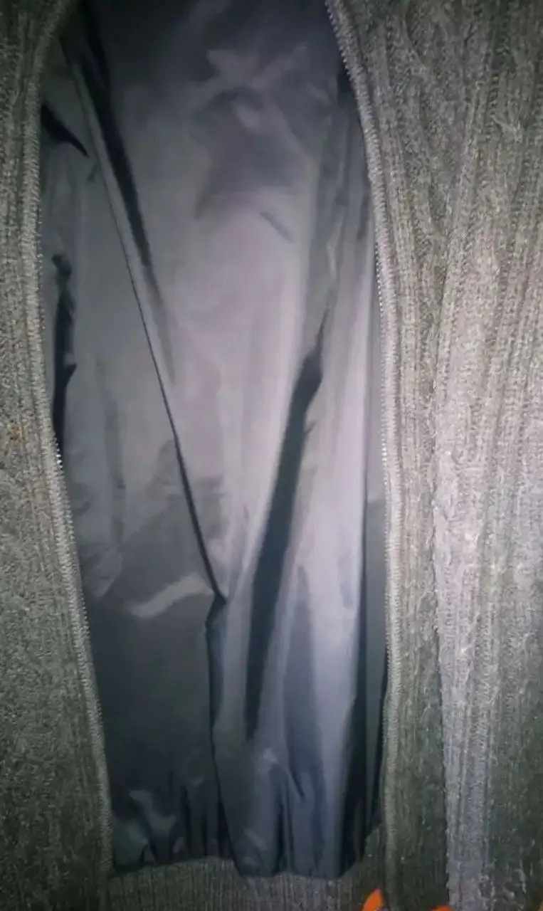 Мужской утепленный полувер серого цвета - Верхняя одежда (Одежда) в Москва