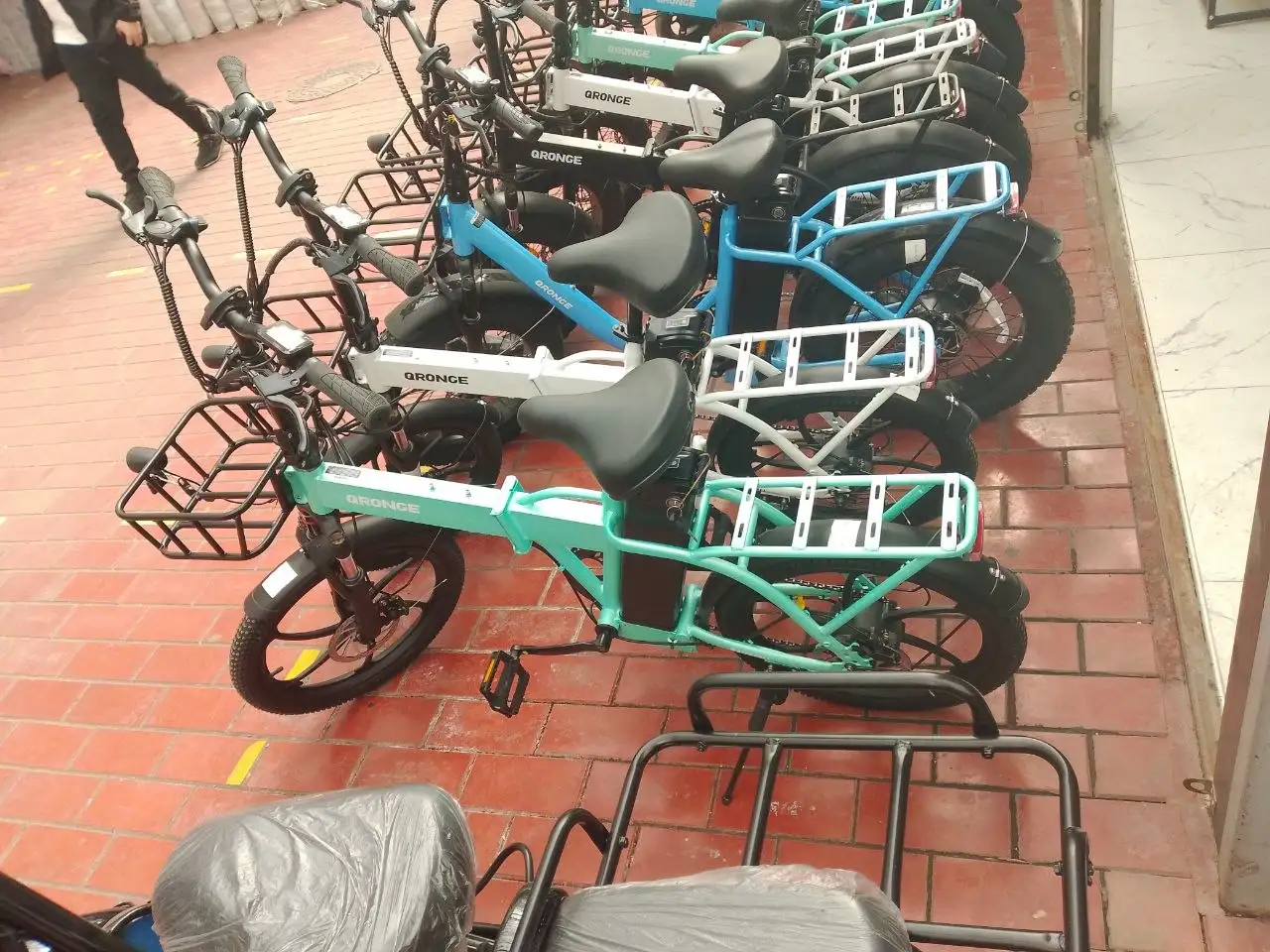 Оригинальные электровелосипеды в наличии - Электровелосипеды (Электроника) в Москва