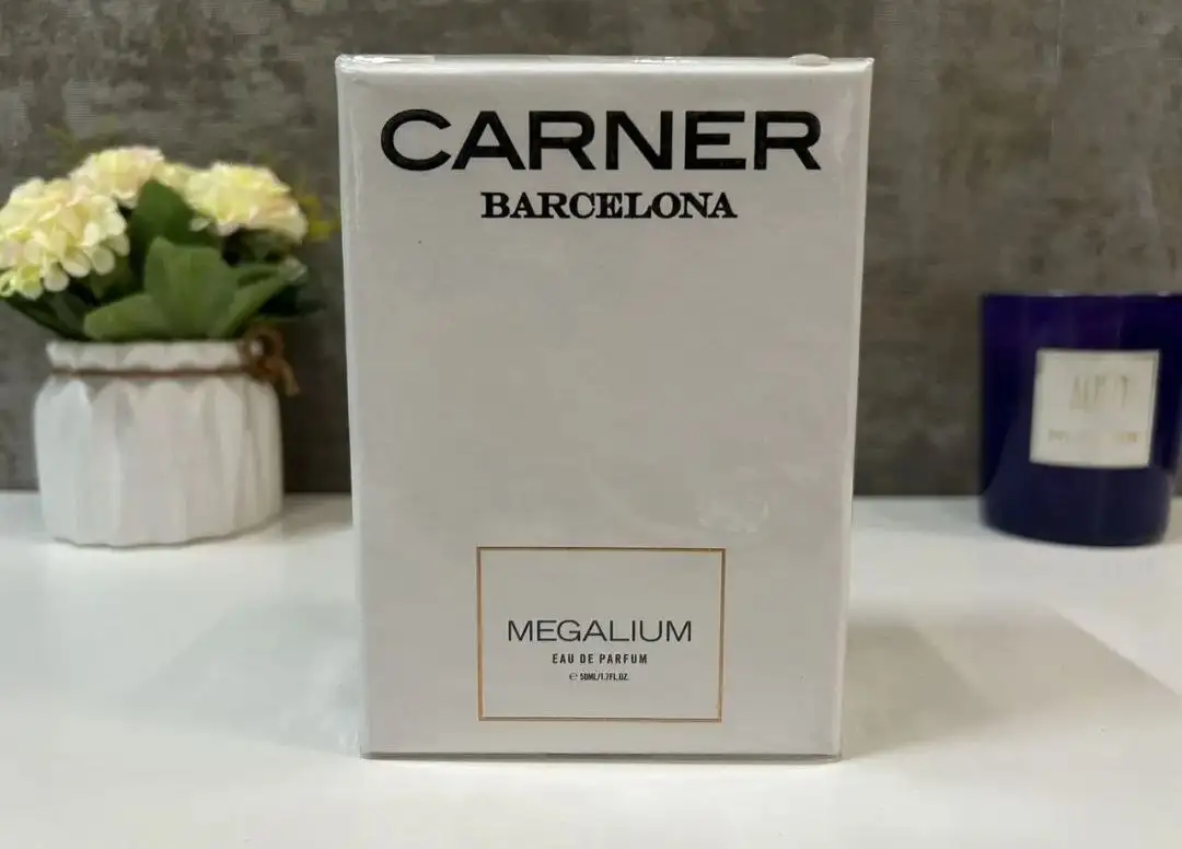 Парфюмерная вода Carner Barcelona Megalium - Парфюмерия (Красота и здоровье) в Москва
