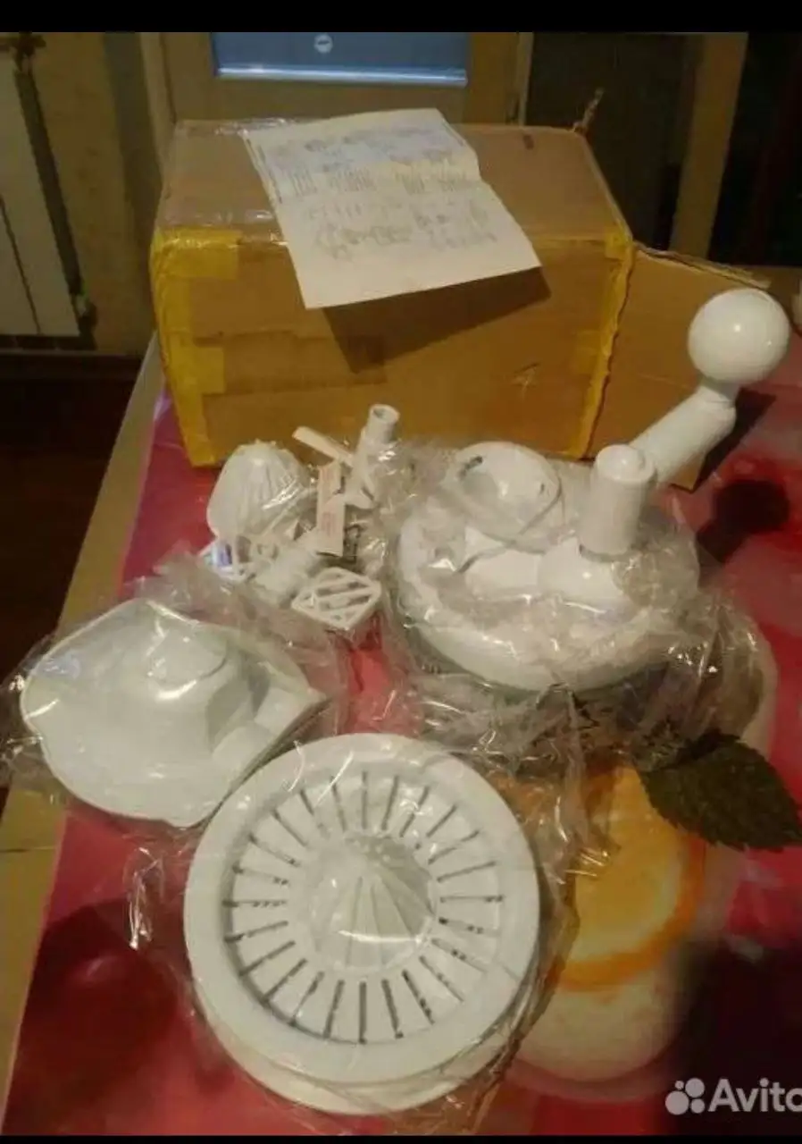 Ручной кухонный комбайн - Кухонные принадлежности (Для дома и дачи) в Москва