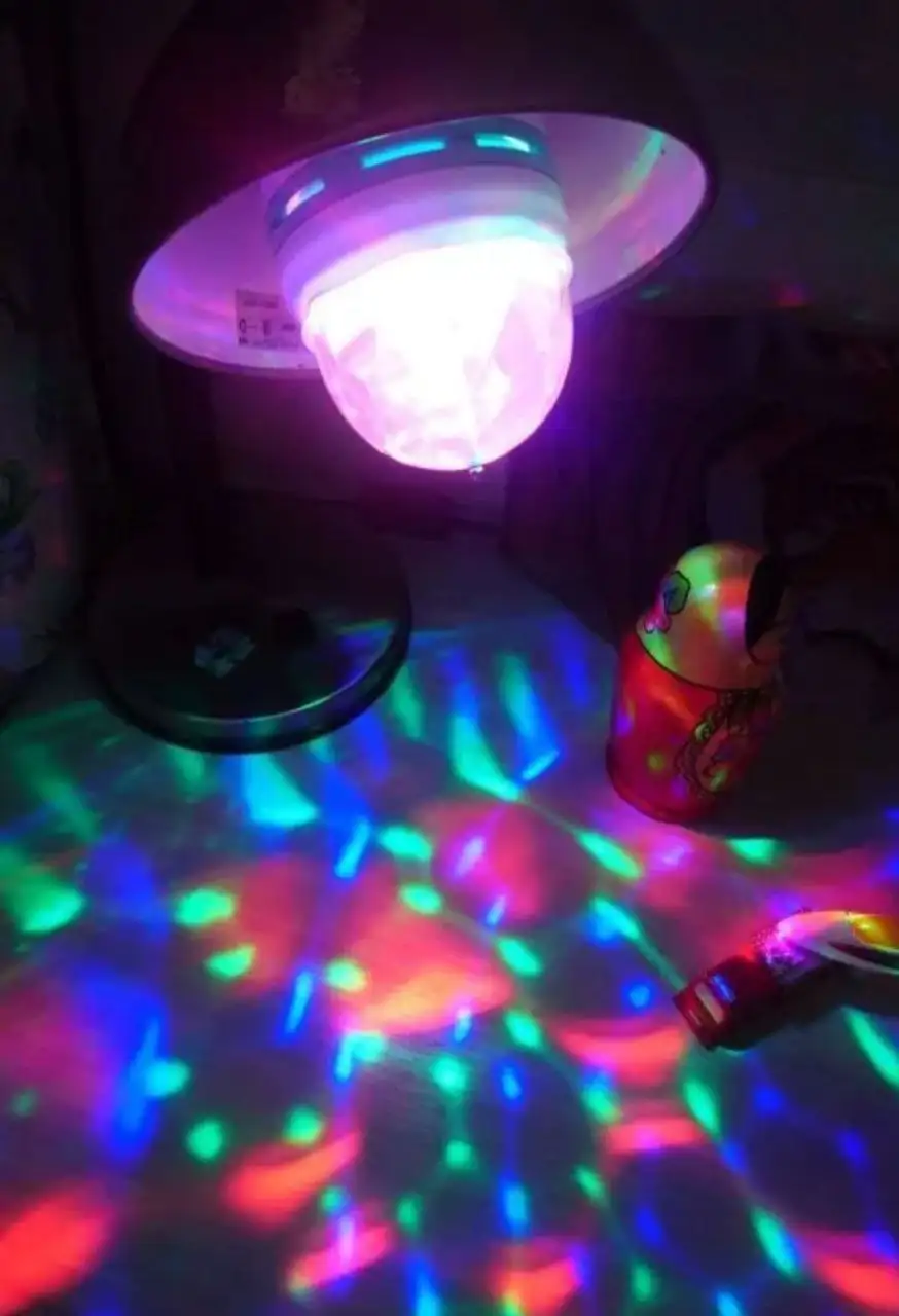 Продам вращающуюся светодиодную лампу Musical Lamp - Освещение (Электроника) в Москва