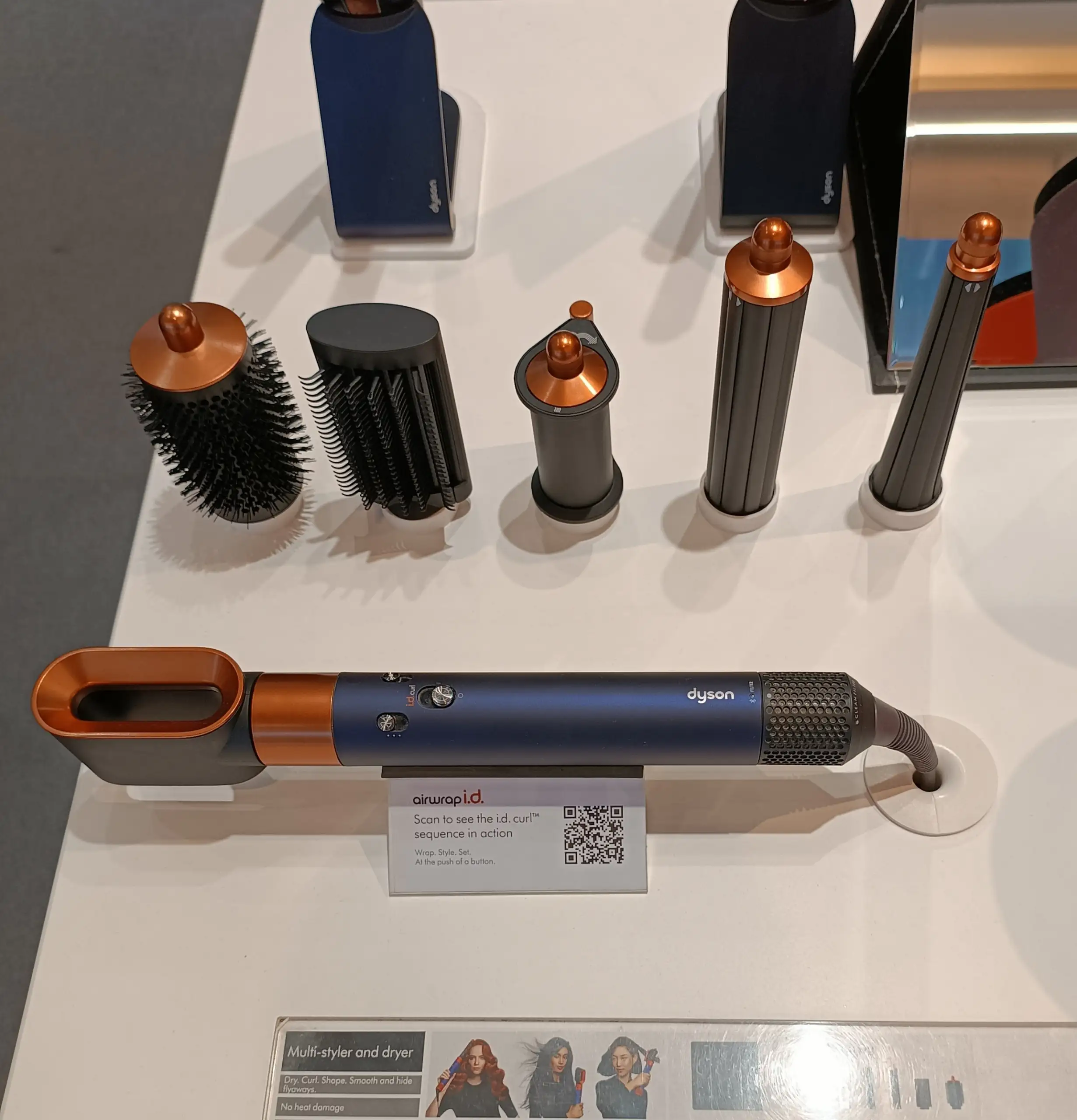 Dyson техника из Вьетнама - Игровые аксессуары в Москва