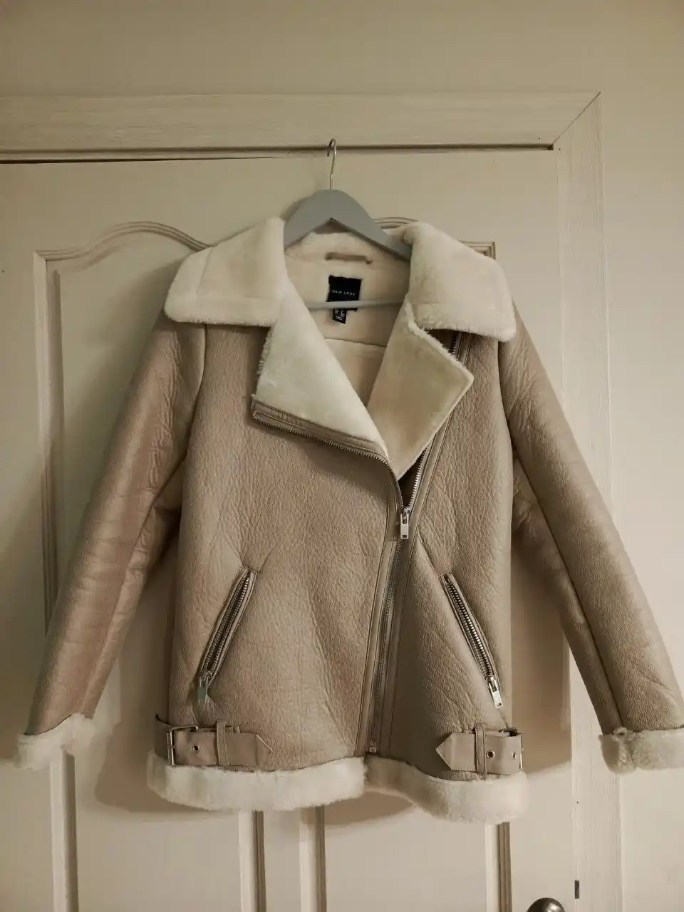 Продам зимний пуховик и дублёнку