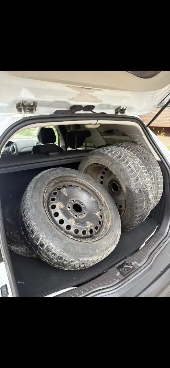 Автомобиль 12 года в отличном состоянии