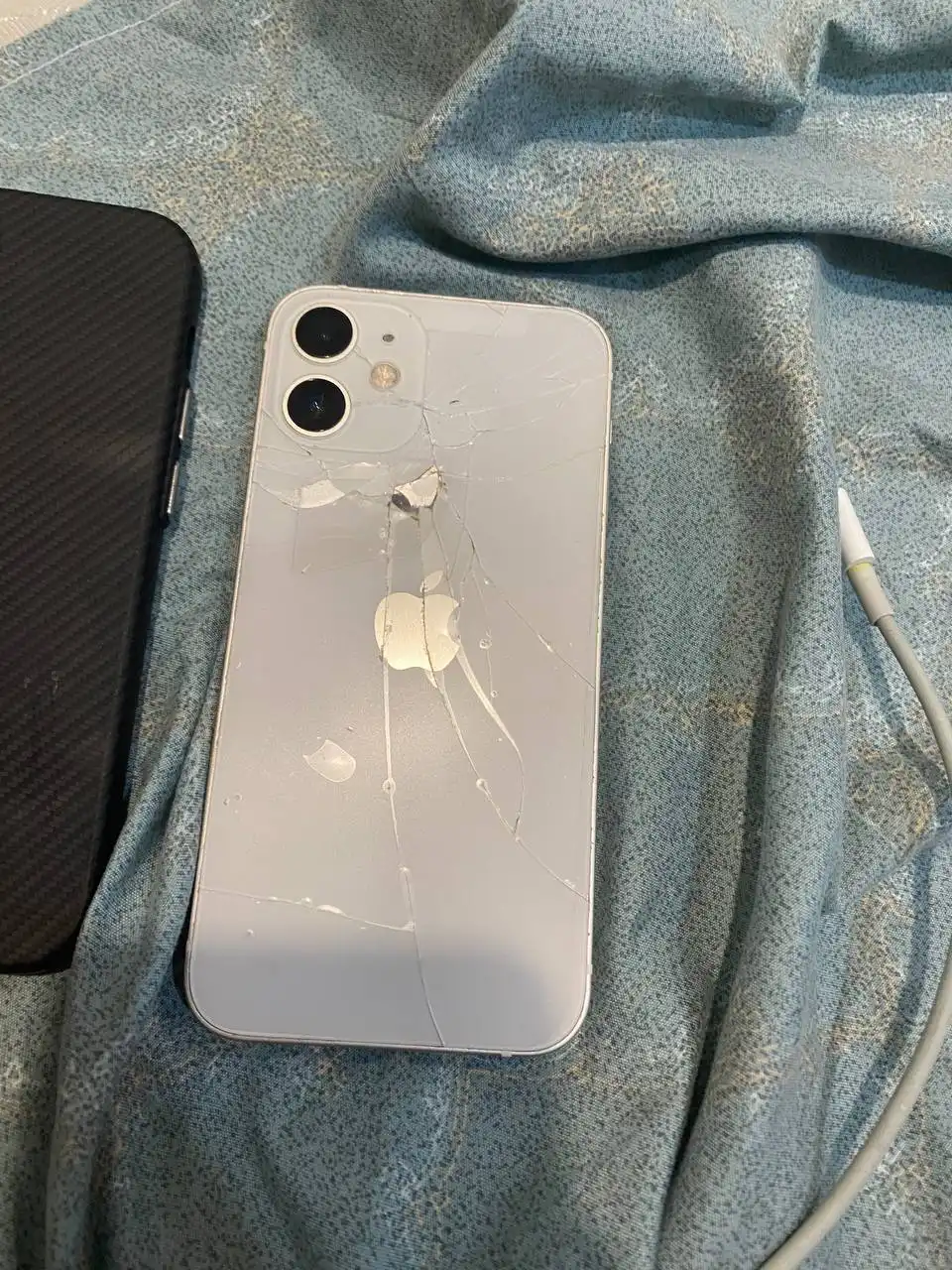 Продажа iPhone 12