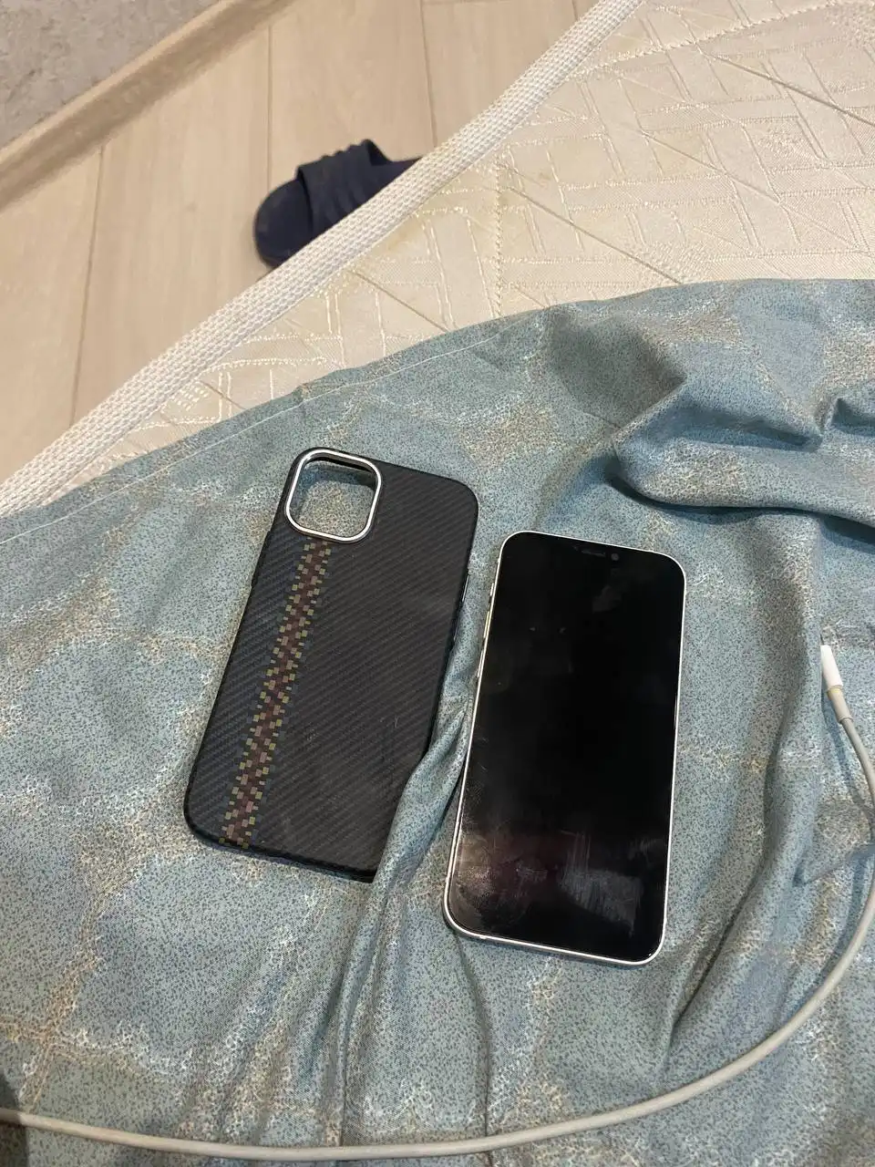 Продажа iPhone 12