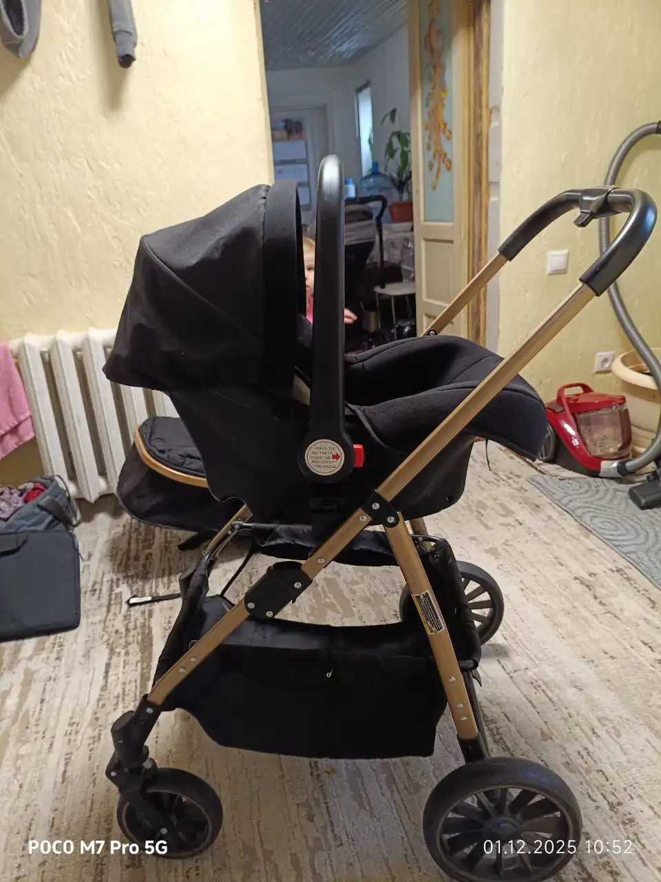 Продам коляску 3в1