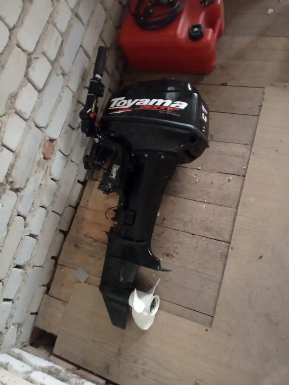 Продажа лодочного мотора 15 л.с.