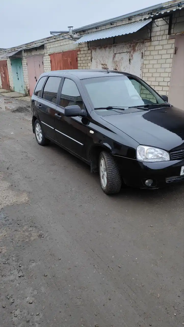 Продажа Лада Калина 2012 года комплектация Люкс