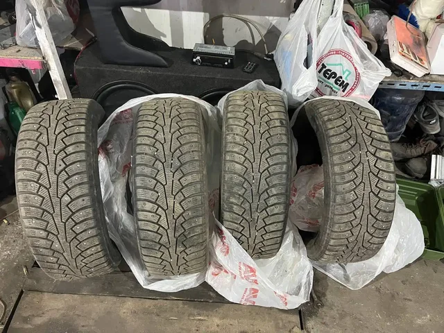 Продам зимнюю резину 205/55/16 - Авто в Воронеж