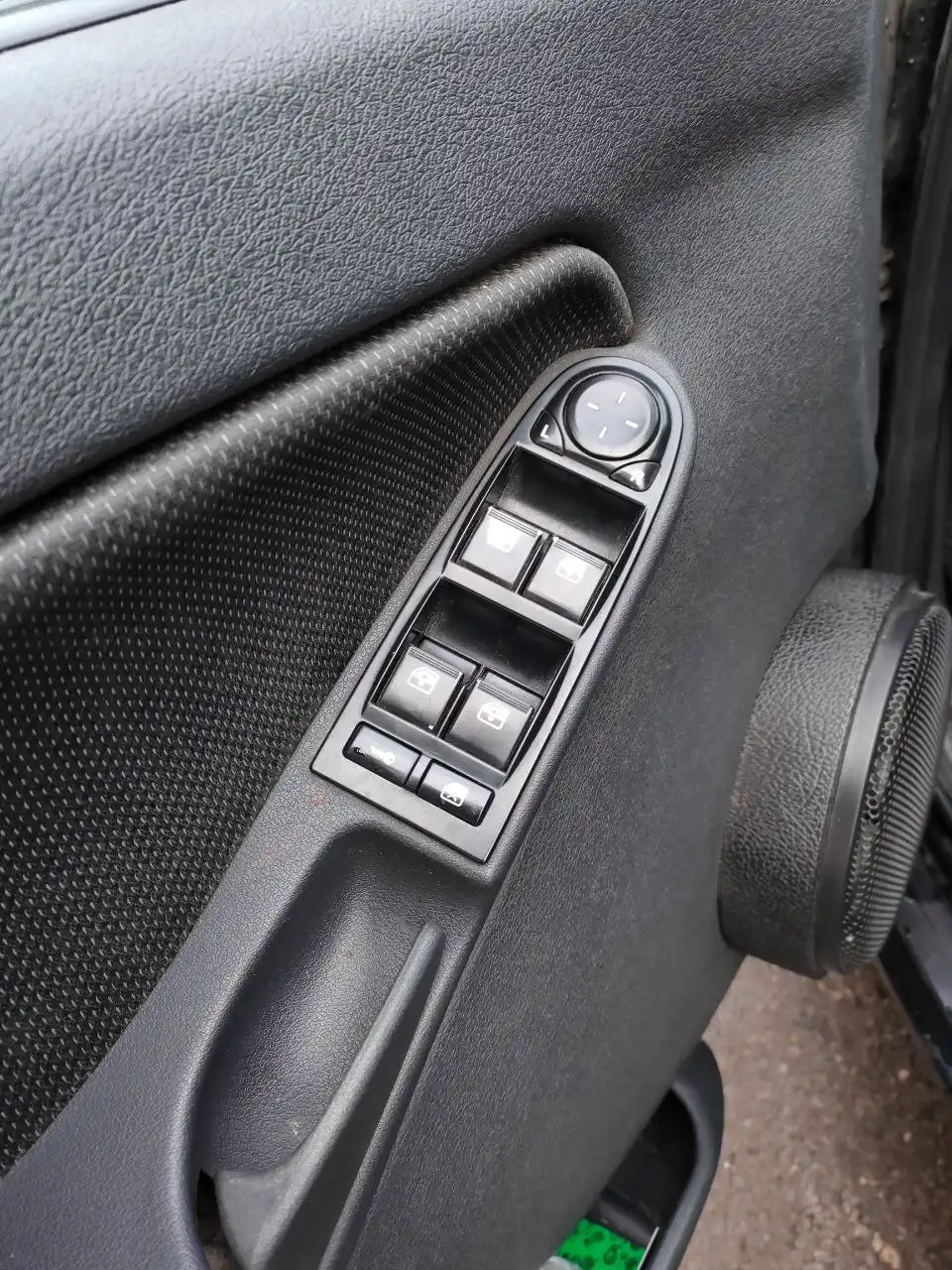 Продажа Лада Калина 2012 года, комплектация Люкс