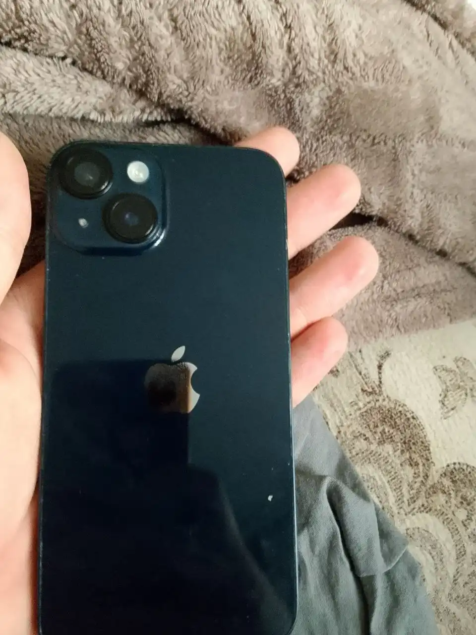 Продам iPhone 14 128 Гб с проводом