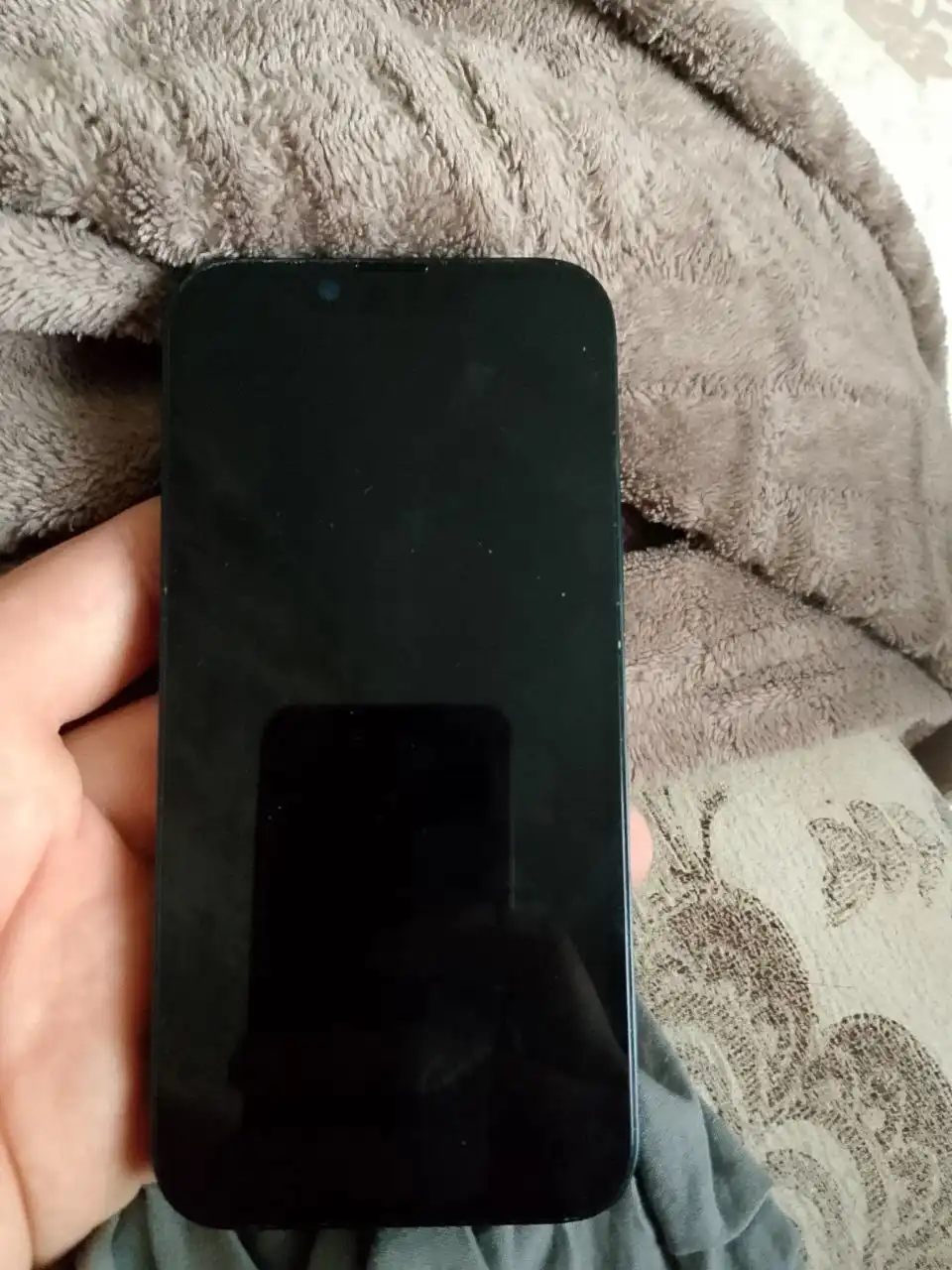 Продам iPhone 14 128 Гб с проводом