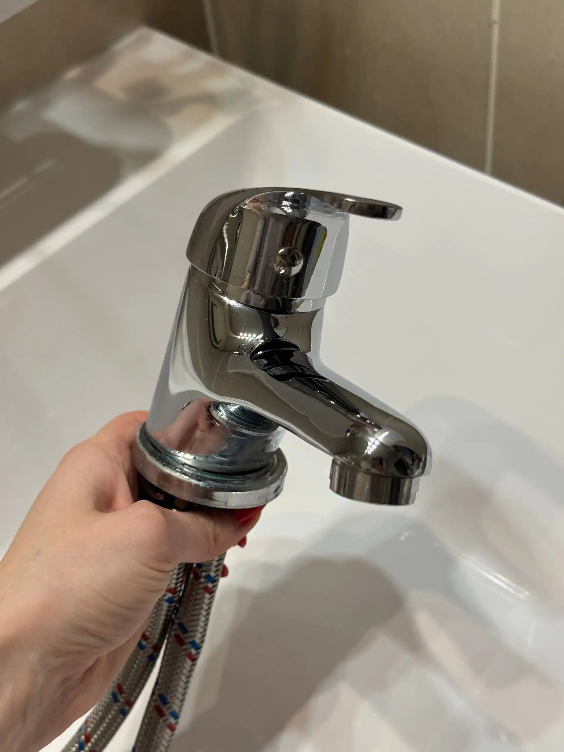 Смеситель для раковины