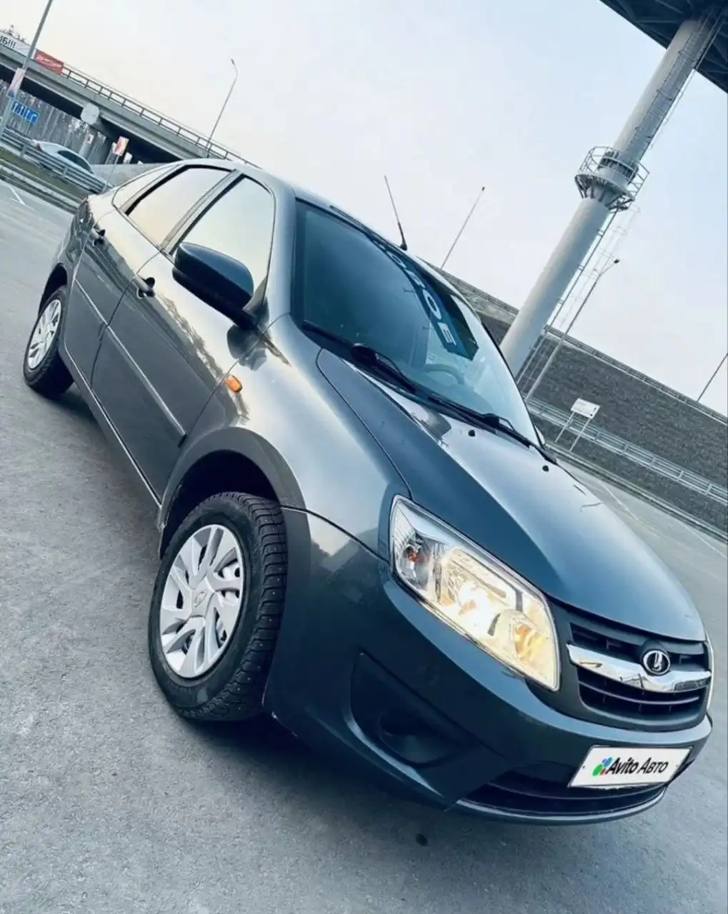 Продам Lada Granta 2015 года в отличном состоянии