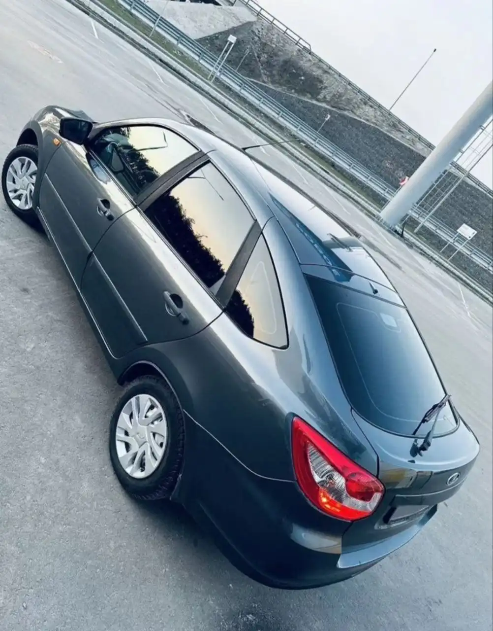 Продам Lada Granta 2015 года в отличном состоянии