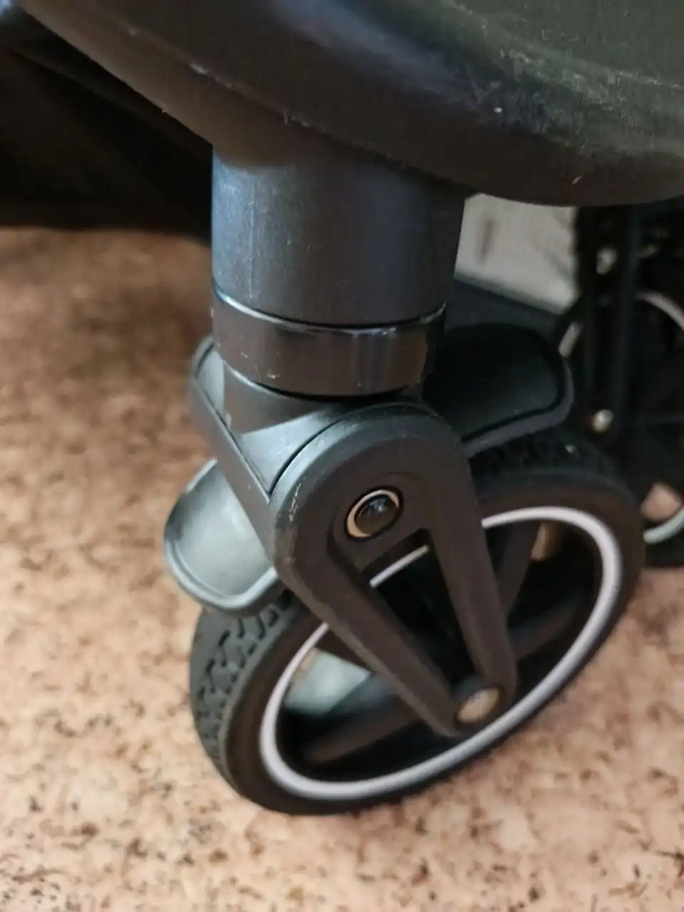 Продам коляску в отличном состоянии