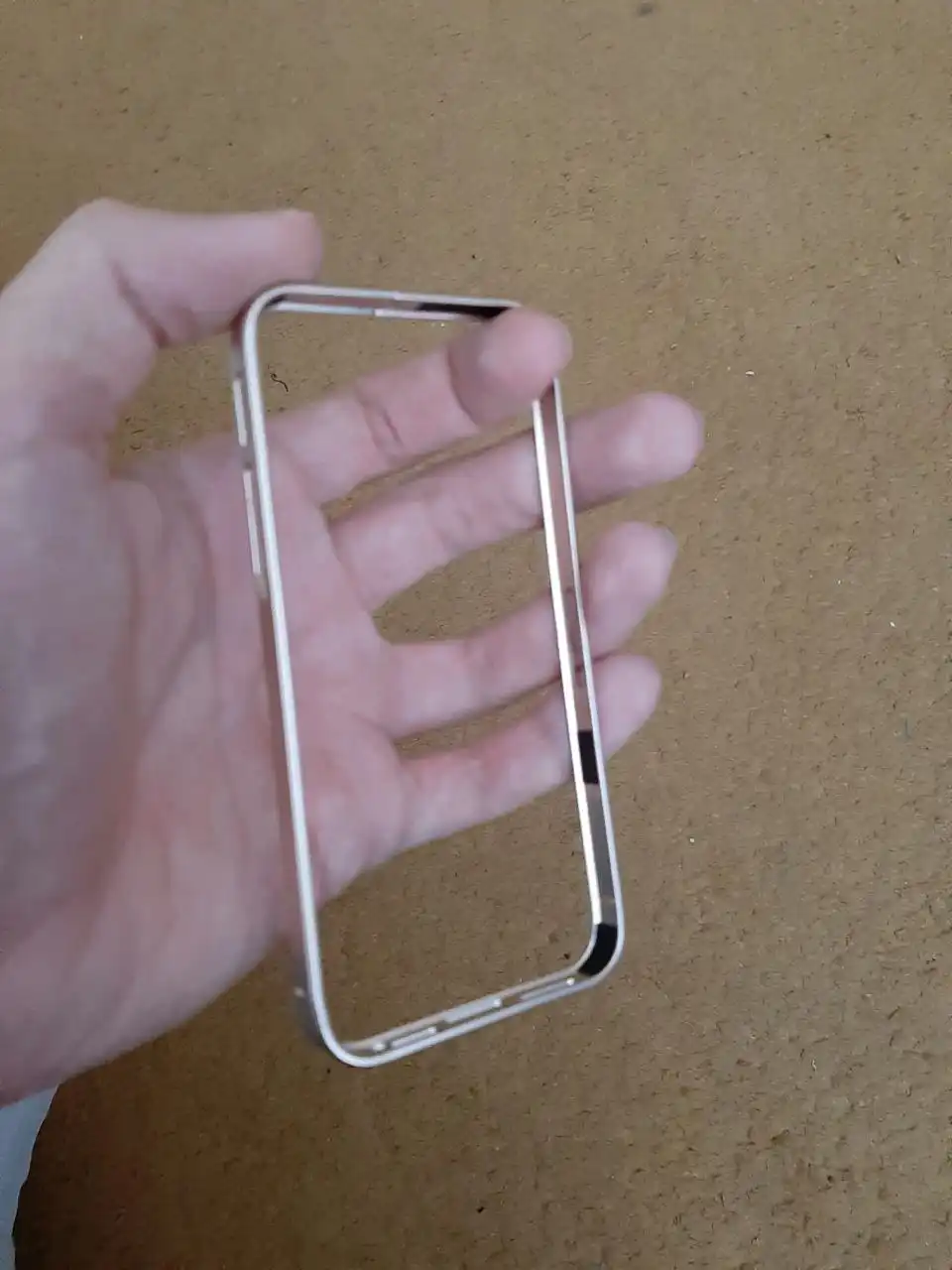 Металлический бампер для iPhone 5/5S/SE - Аксессуары для смартфонов (Электроника) в Воронеж