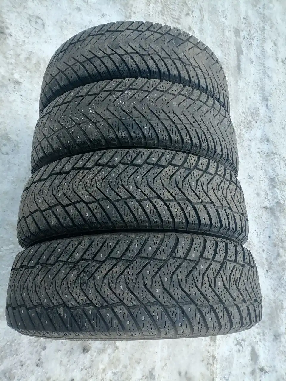 Штампы 14, конец 23 года, отъездили пол сезона - Шины и диски (Запчасти) в Воронеж