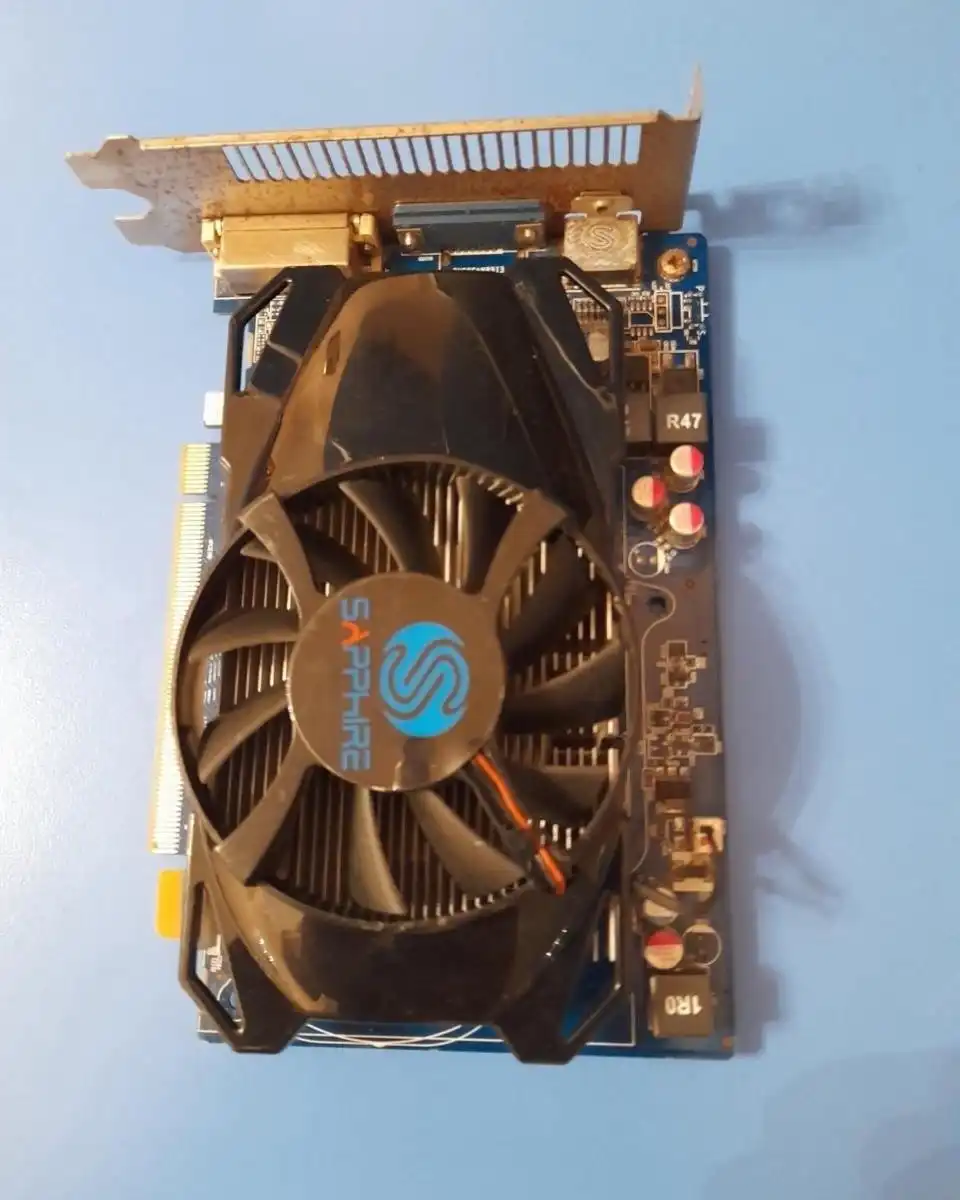 Видеокарта AMD Radeon HD 6570 1GB GDDR3 - Компьютерные комплектующие (Электроника) в Воронеж