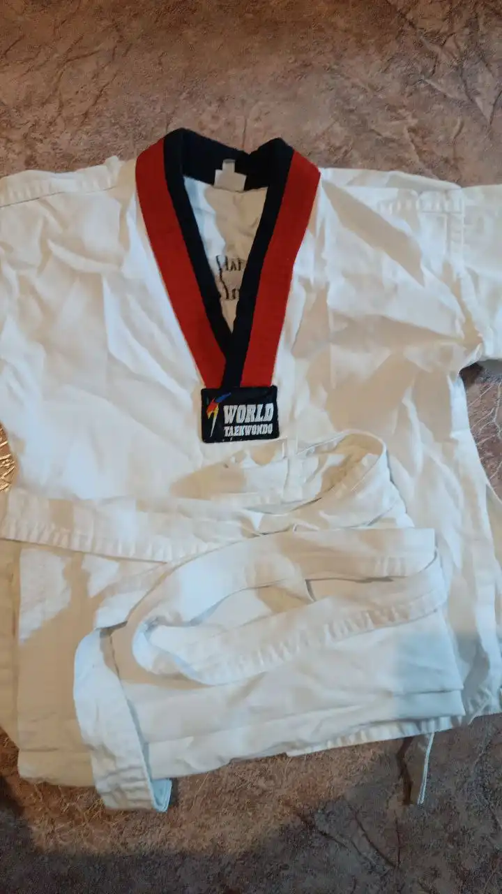 Продам 128 размер - Одежда в Воронеж