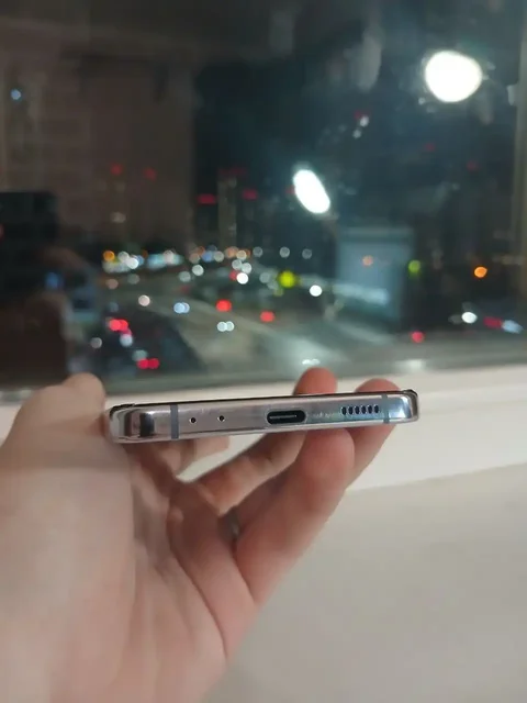 Samsung Z Flip4 с неработающим основным экраном - Смартфоны и телефоны в Воронеж