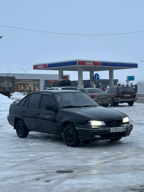 Продажа автомобиля в хорошем состоянии - Двигатели в Воронеж