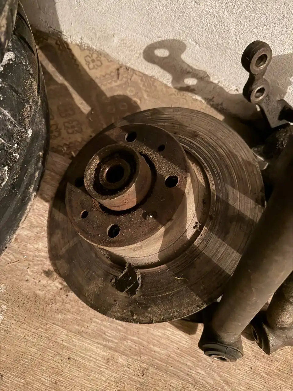 Комплект передних тормозов ВАЗ 2106 со ступицами - Тормозная система (Запчасти) в Тольятти