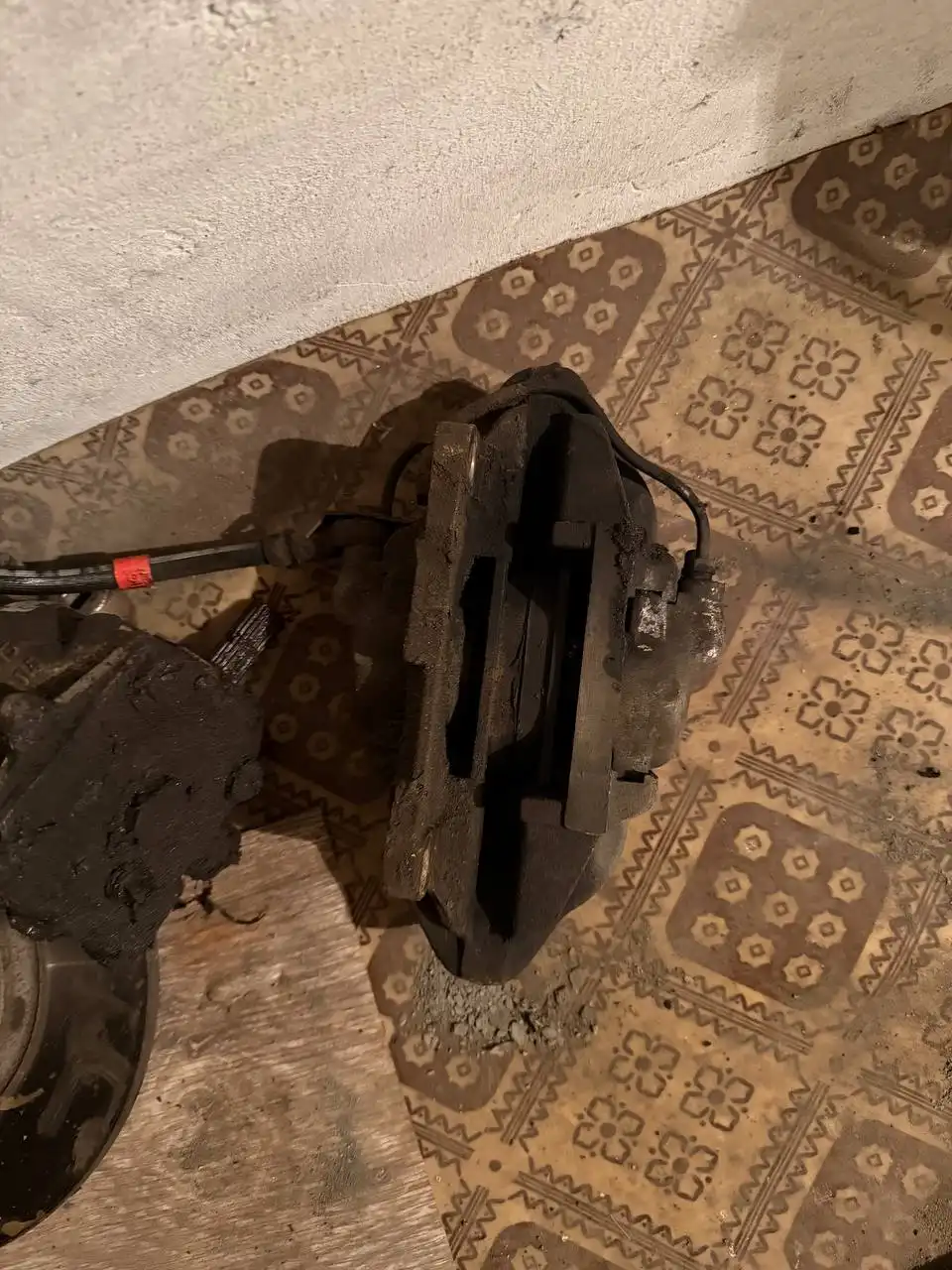 Комплект передних тормозов ВАЗ 2106 со ступицами - Тормозная система (Запчасти) в Тольятти