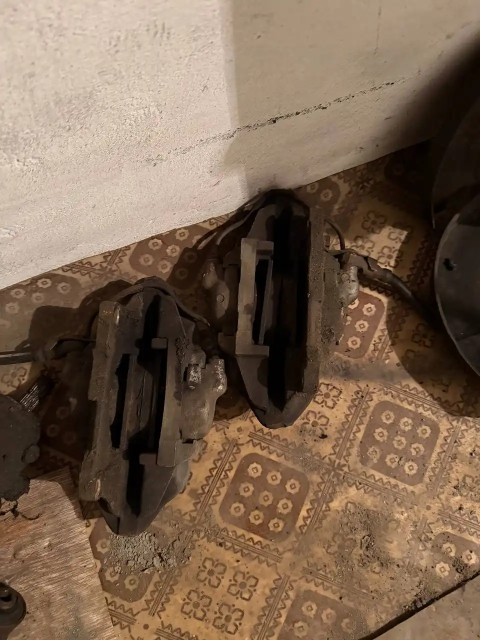 Комплект передних тормозов ВАЗ 2106 со ступицами - Тормозная система (Запчасти) в Тольятти