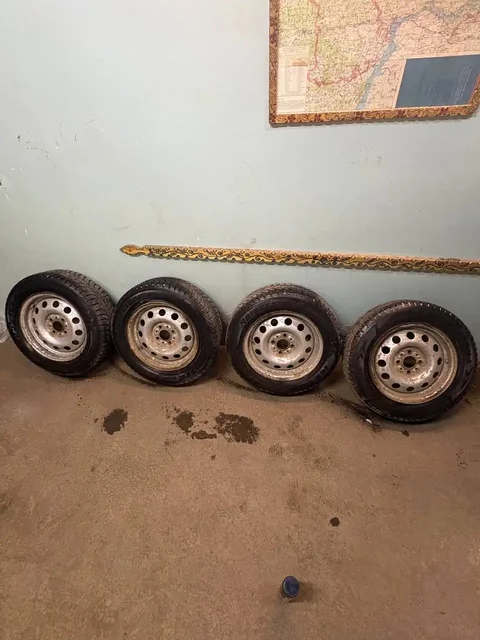 Продам комплект зимних колес Кама R14 175/65 - Генераторы в Тольятти