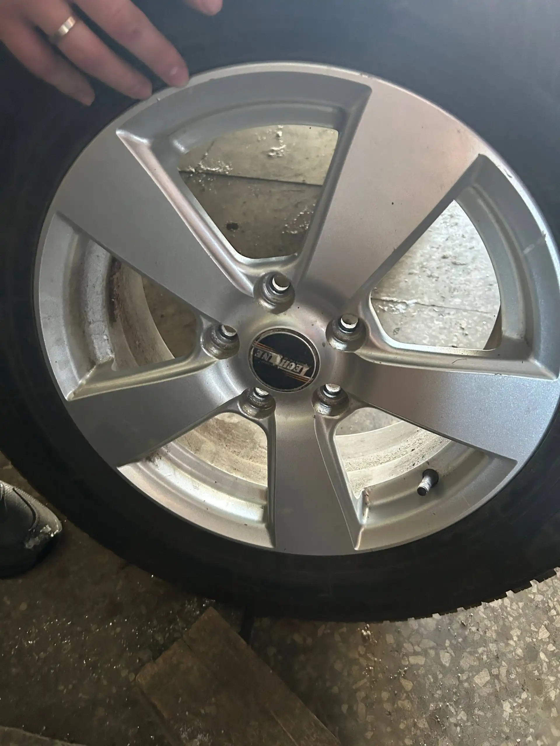 Продам 5 колес R16 - Запчасти (Авто) в Тольятти