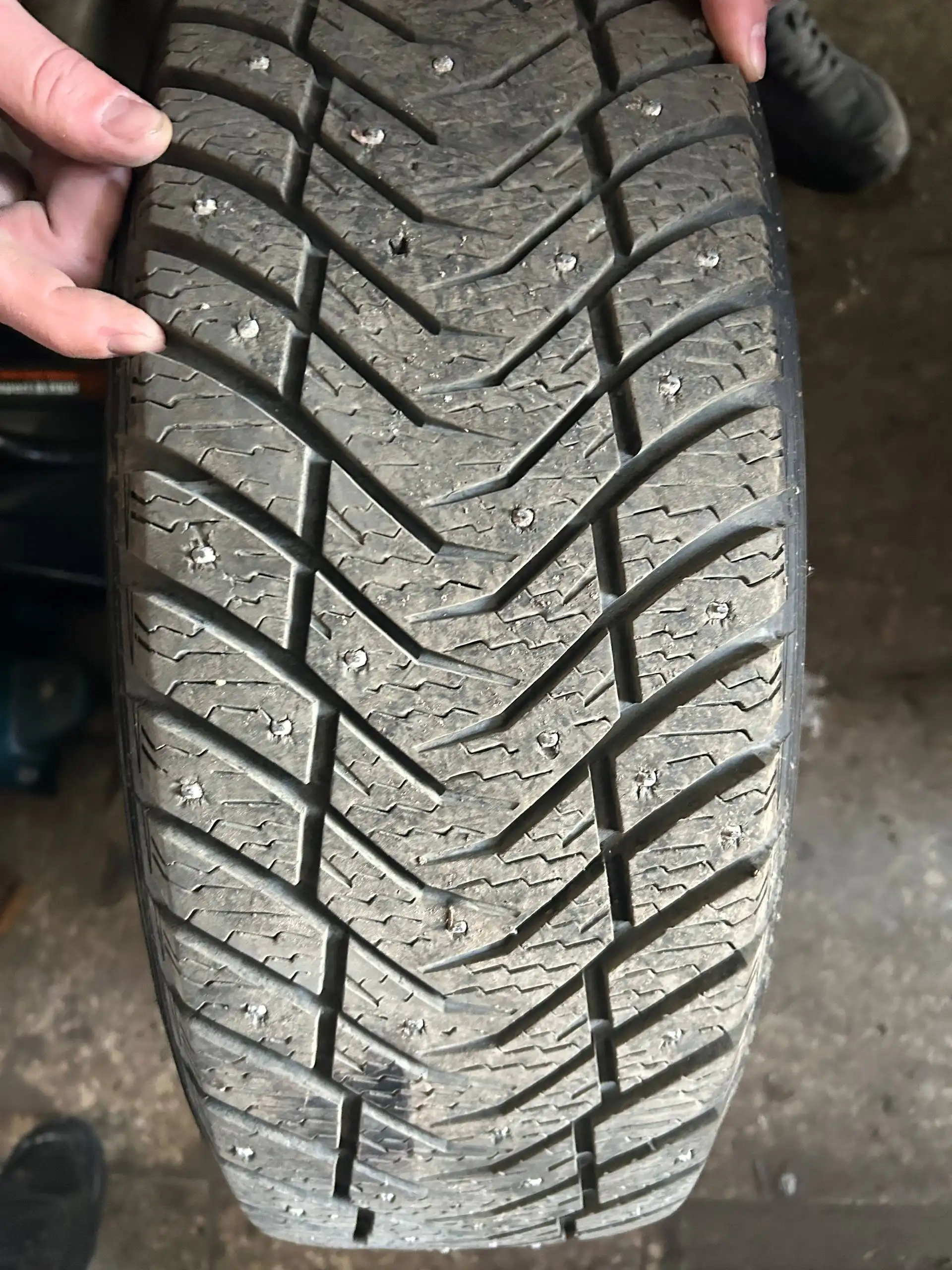 Продам 5 колес R16 - Запчасти (Авто) в Тольятти