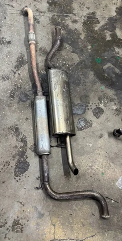 Продам резонатор и банку на Лада Гранта - Запчасти в Тольятти