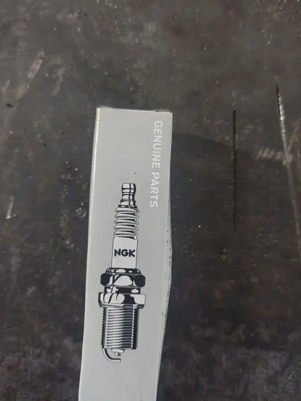 Свечи зажигания б/у - Запчасти в Тольятти